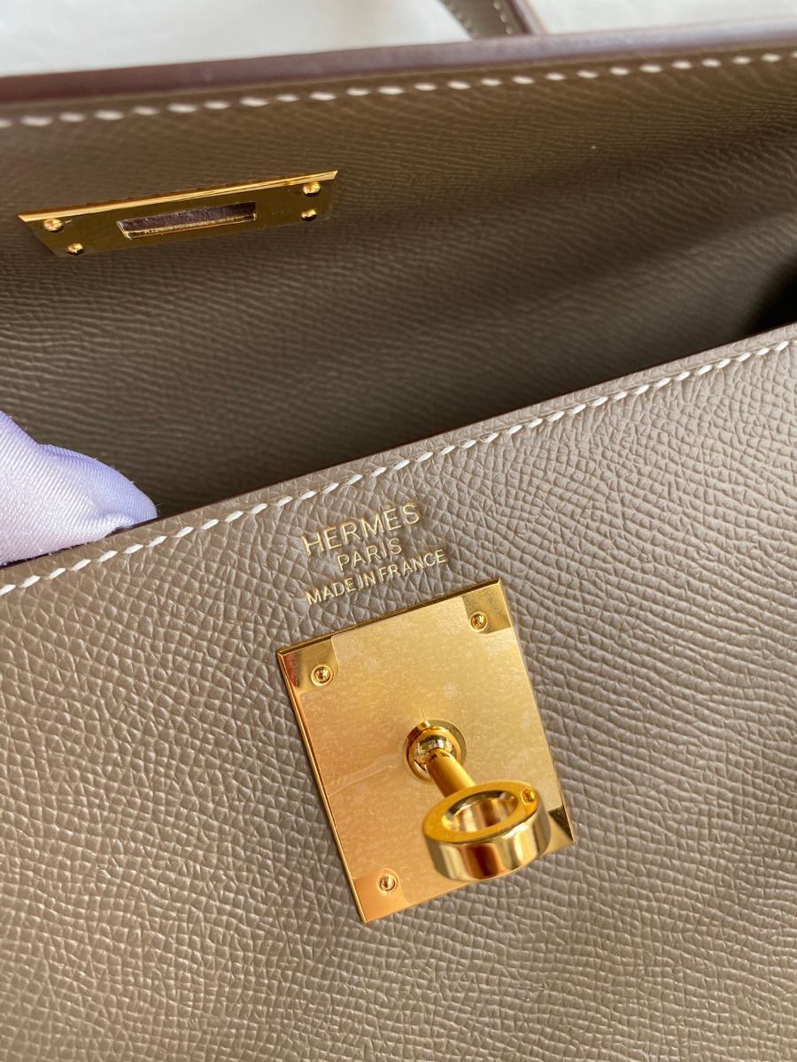 Hermes Kelly Sellier 32 Handmade Bag In Taupe Epsom Calfskin - Image 8