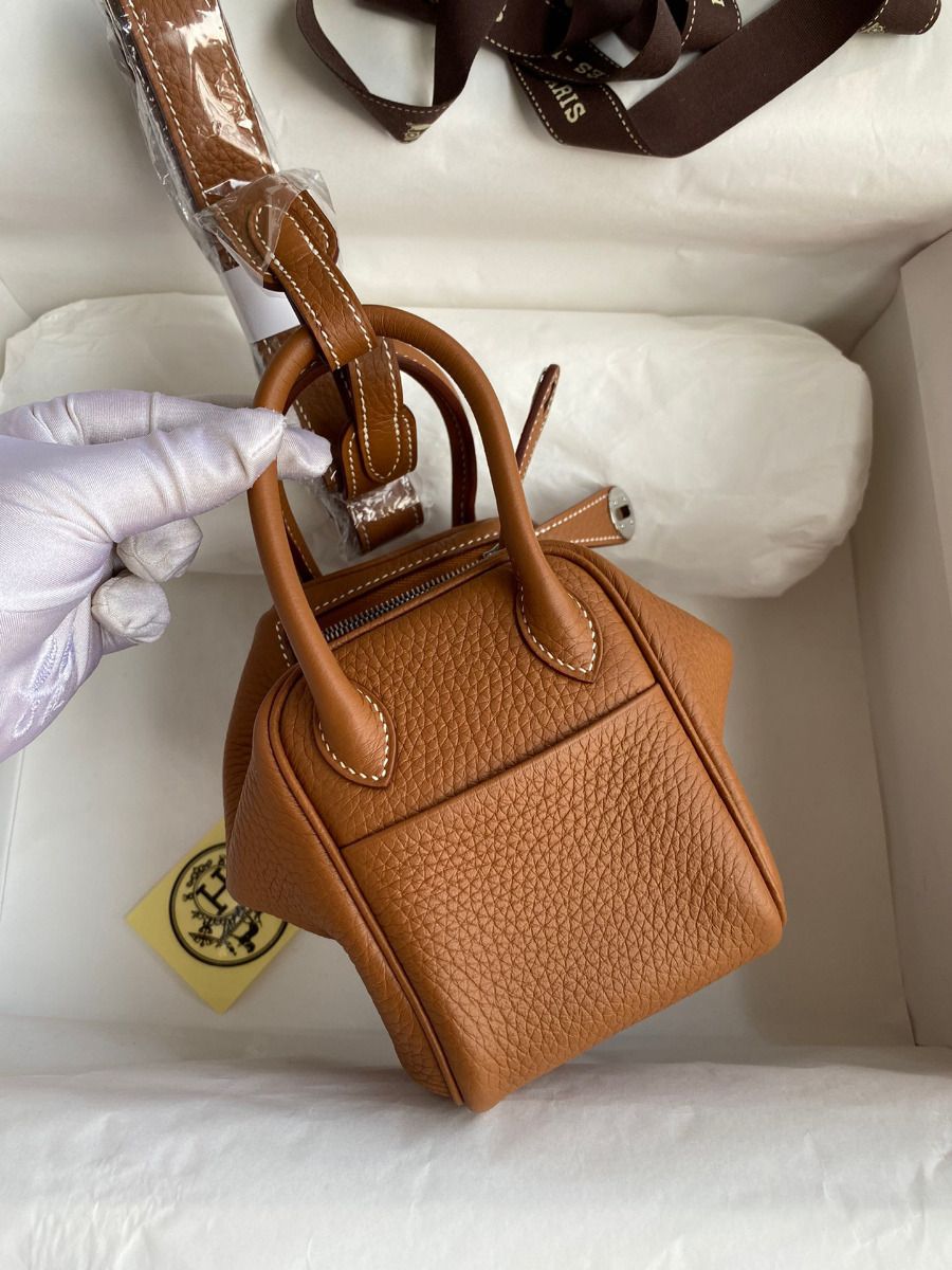 Hermes Mini Lindy Handmade Bag In Gold Clemence Leather - Image 3