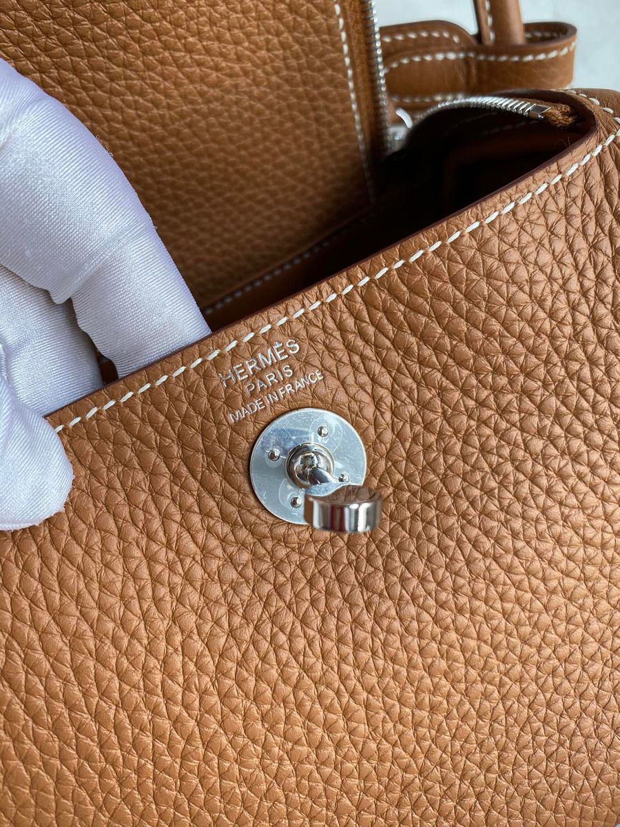 Hermes Mini Lindy Handmade Bag In Gold Clemence Leather - Image 8