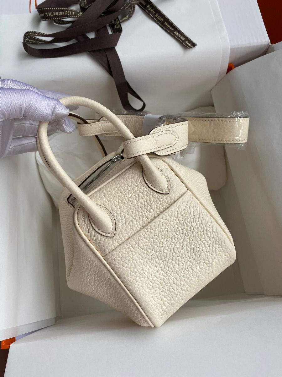 Hermes Mini Lindy Handmade Bag In Nata Clemence Leather - Image 5