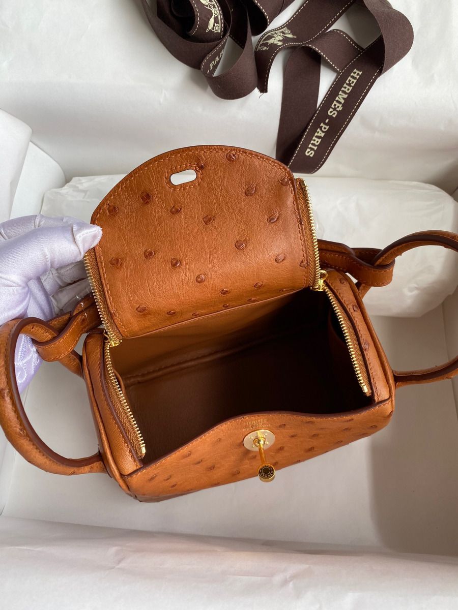 Hermes Mini Lindy Handmade Bag In Gold Ostrich Leather - Image 8