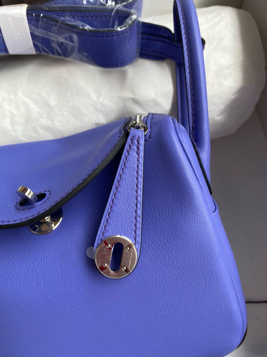 Hermes Mini Lindy Handmade Bag In Lilas Swift Leather - Image 4