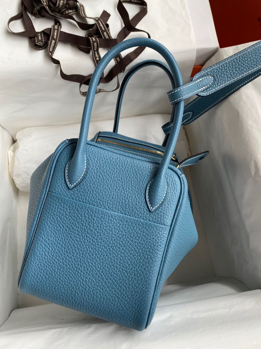 Hermes Lindy 26 Handmade Bag In Blue Jean Clemence Leather - Image 3