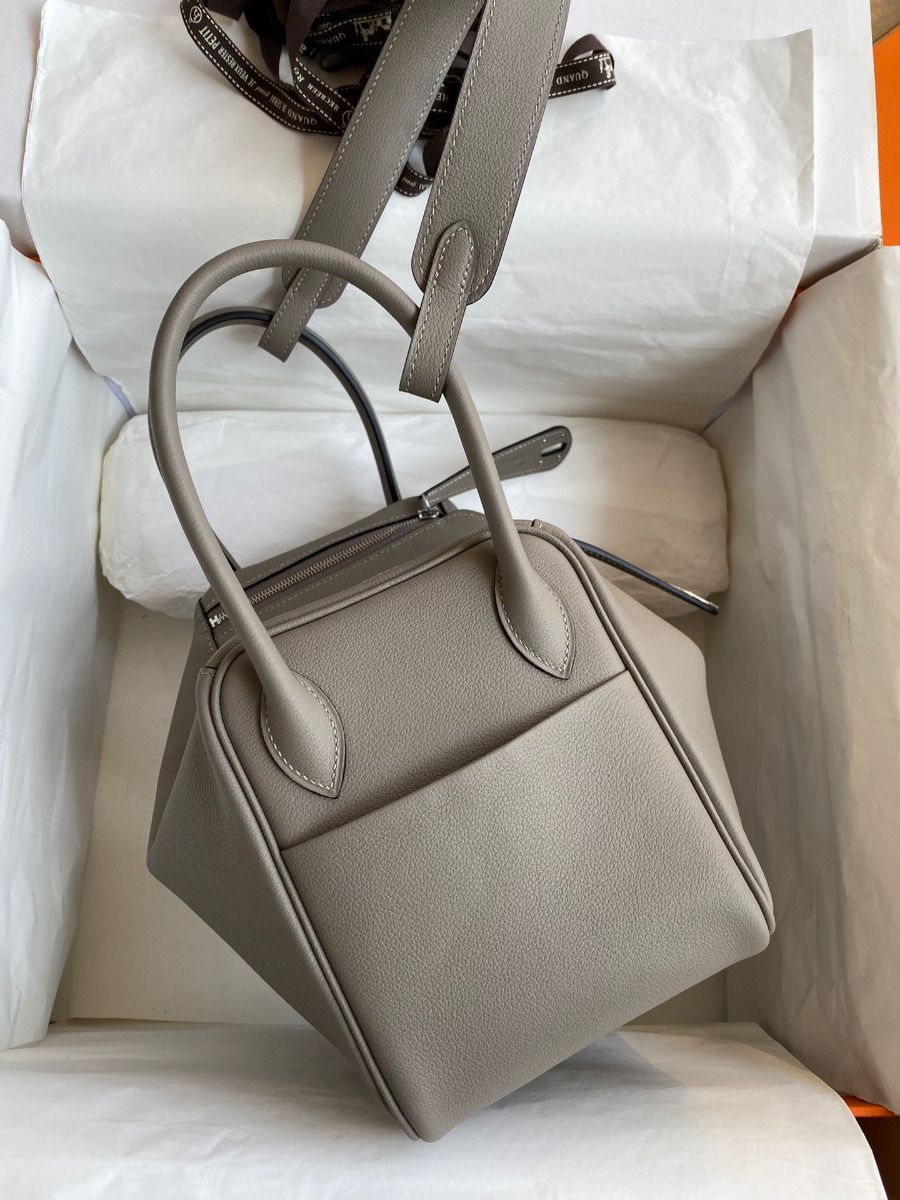Hermes Lindy 26 Handmade Bag In Gris Asphalt Evercolor Leather - Image 3