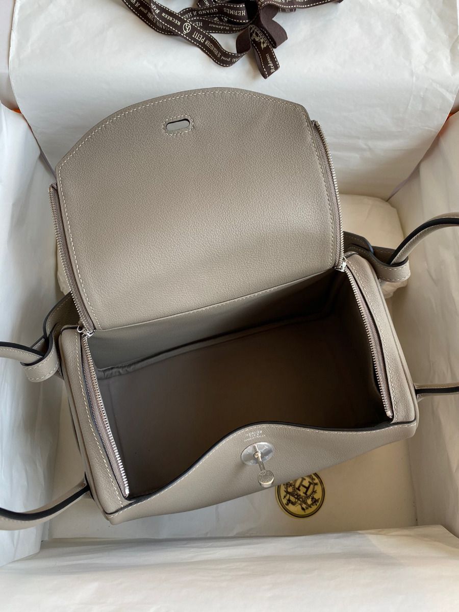 Hermes Lindy 26 Handmade Bag In Gris Asphalt Evercolor Leather - Image 9