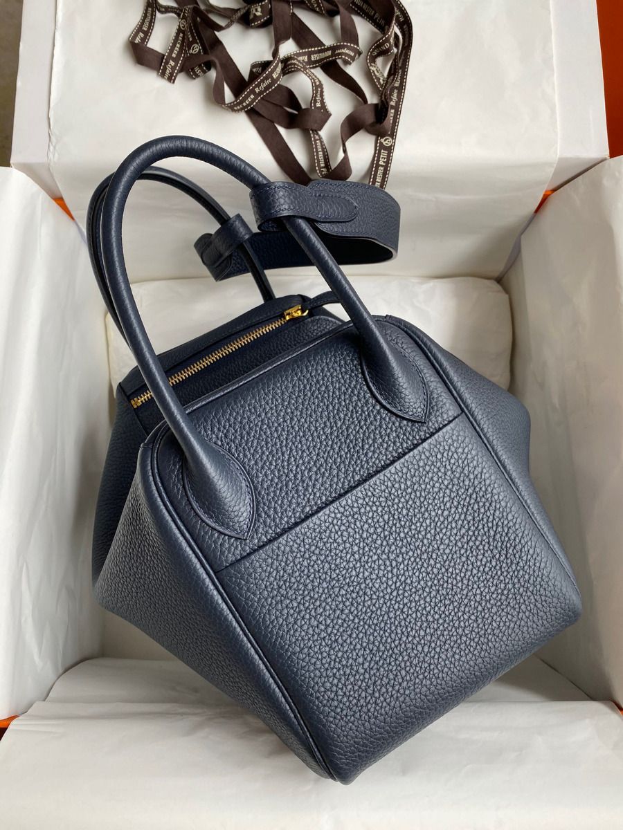 Hermes Lindy 30 Handmade Bag In Blue Nuit Clemence Leather - Image 3