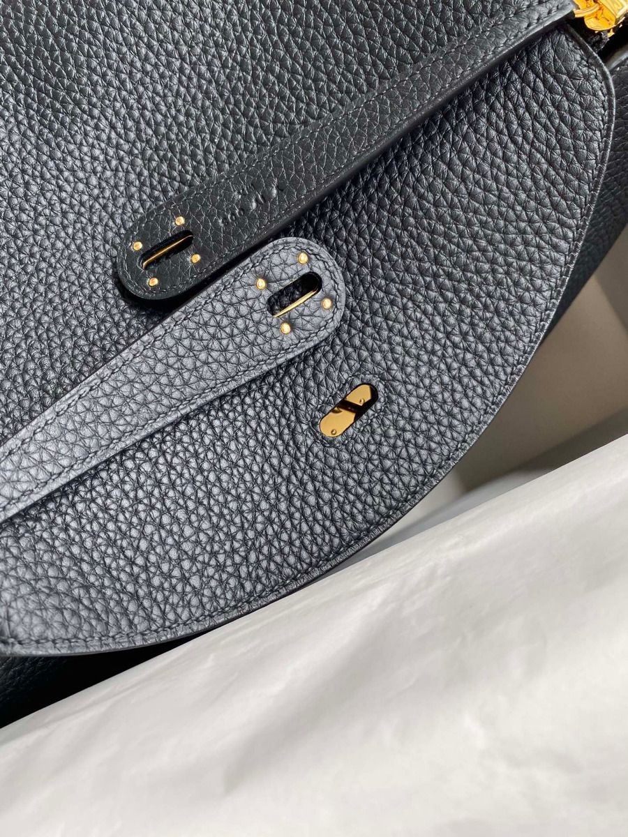 Hermes Lindy 30 Handmade Bag In Black Clemence Leather - Image 7