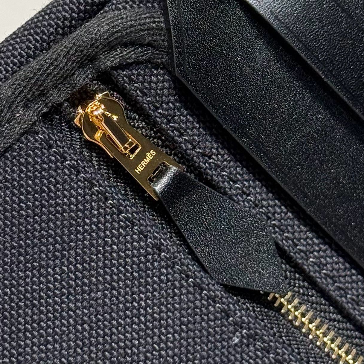 Hermes Herbag Zip 20 Bag in Black Canvas and Black Hunter Calfskin - Image 11