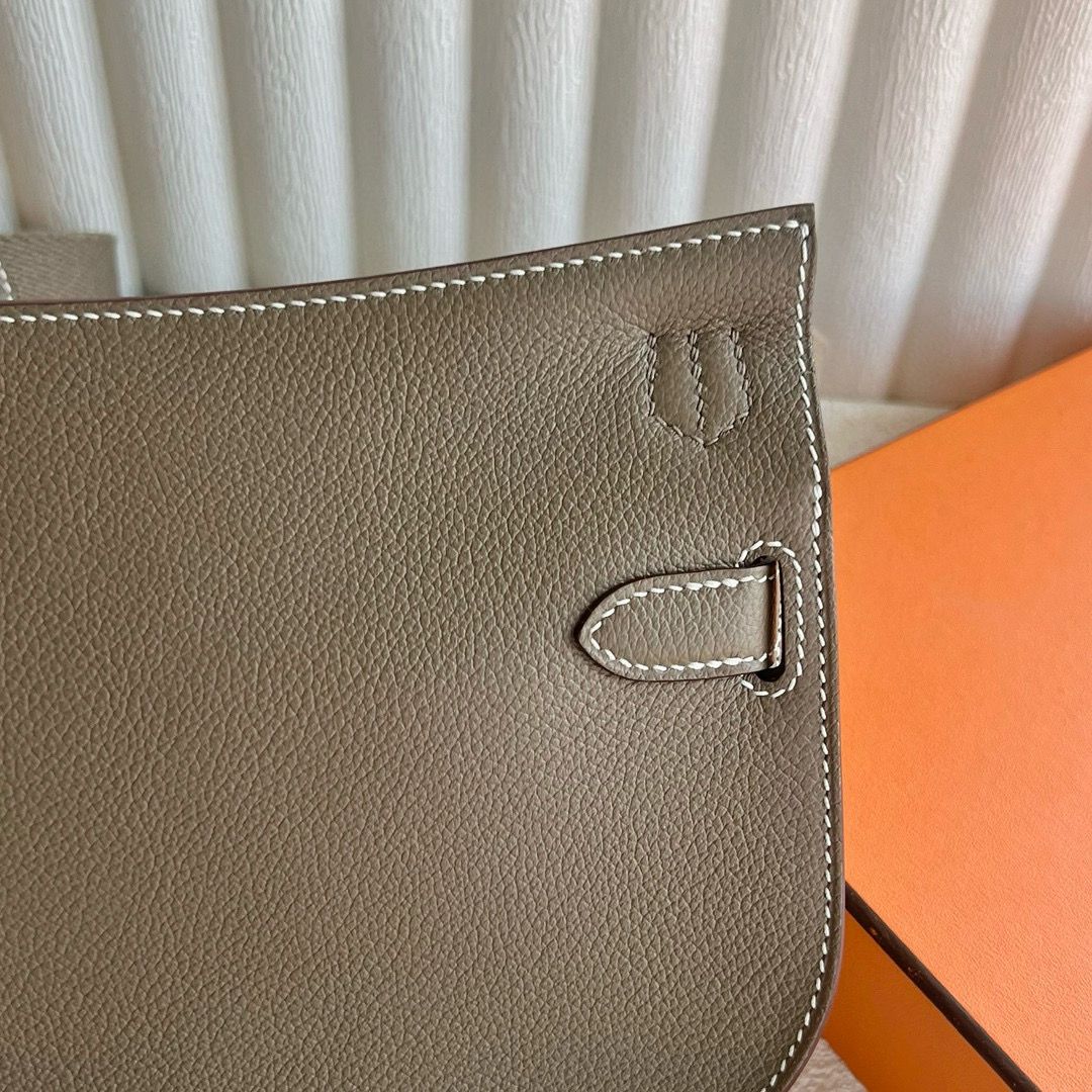 Hermes Jypsiere Mini Handmade Bag in Taupe Evercolor Calfskin - Image 6