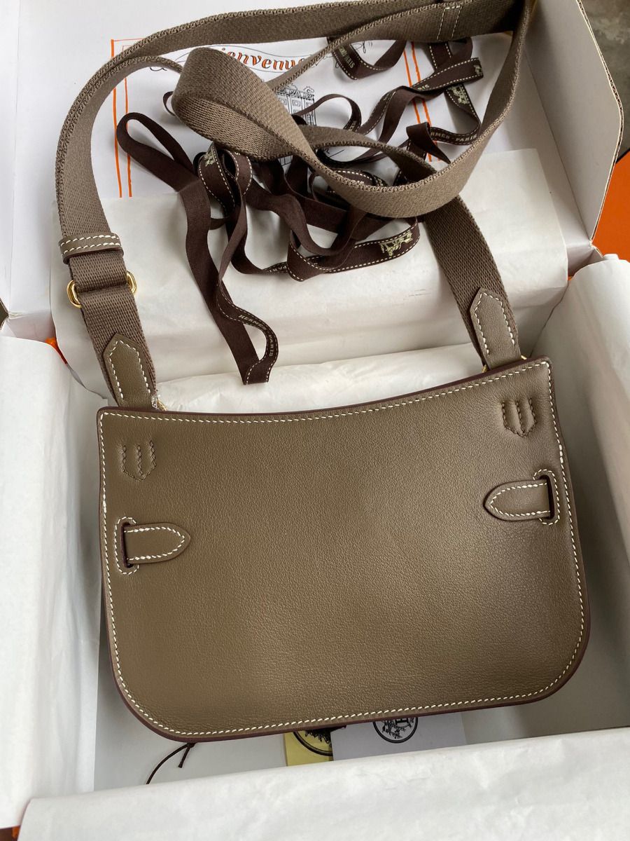 Hermes Jypsiere Mini Handmade Bag In Taupe Swift Calfskin - Image 3