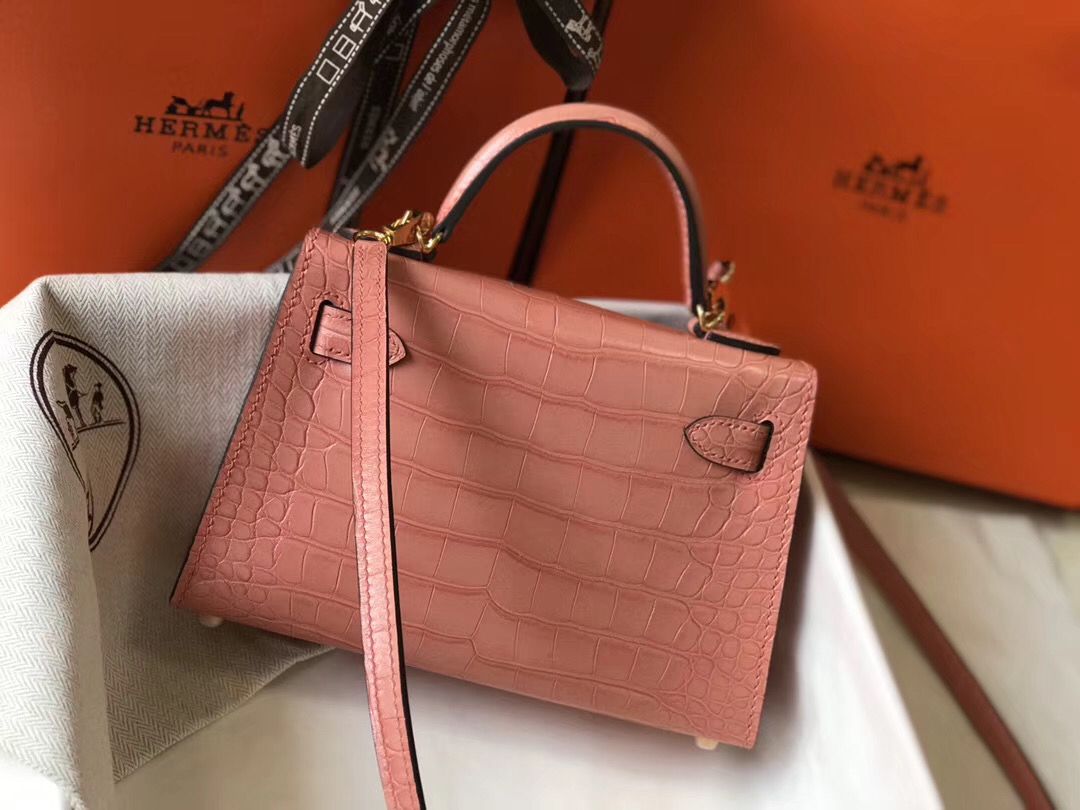 Hermes Kelly Mini II Handmade Bag In Pink Crocodile Embossed Leather - Image 3