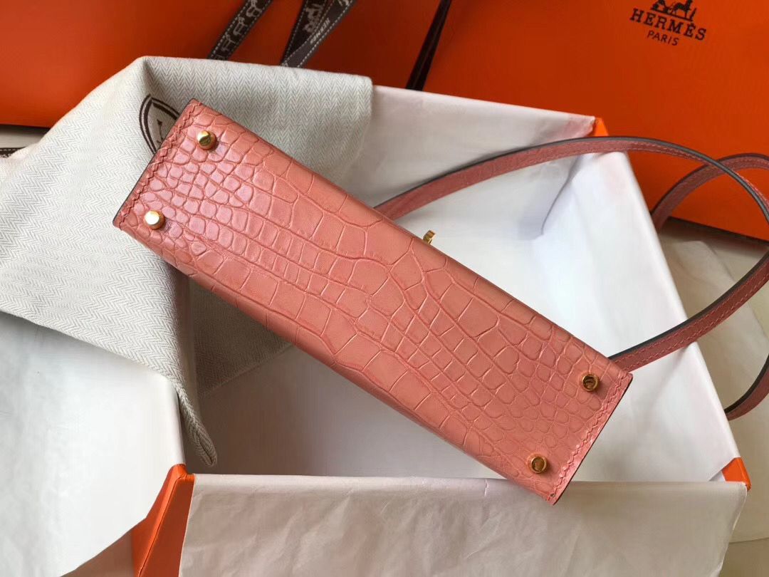 Hermes Kelly Mini II Handmade Bag In Pink Crocodile Embossed Leather - Image 8