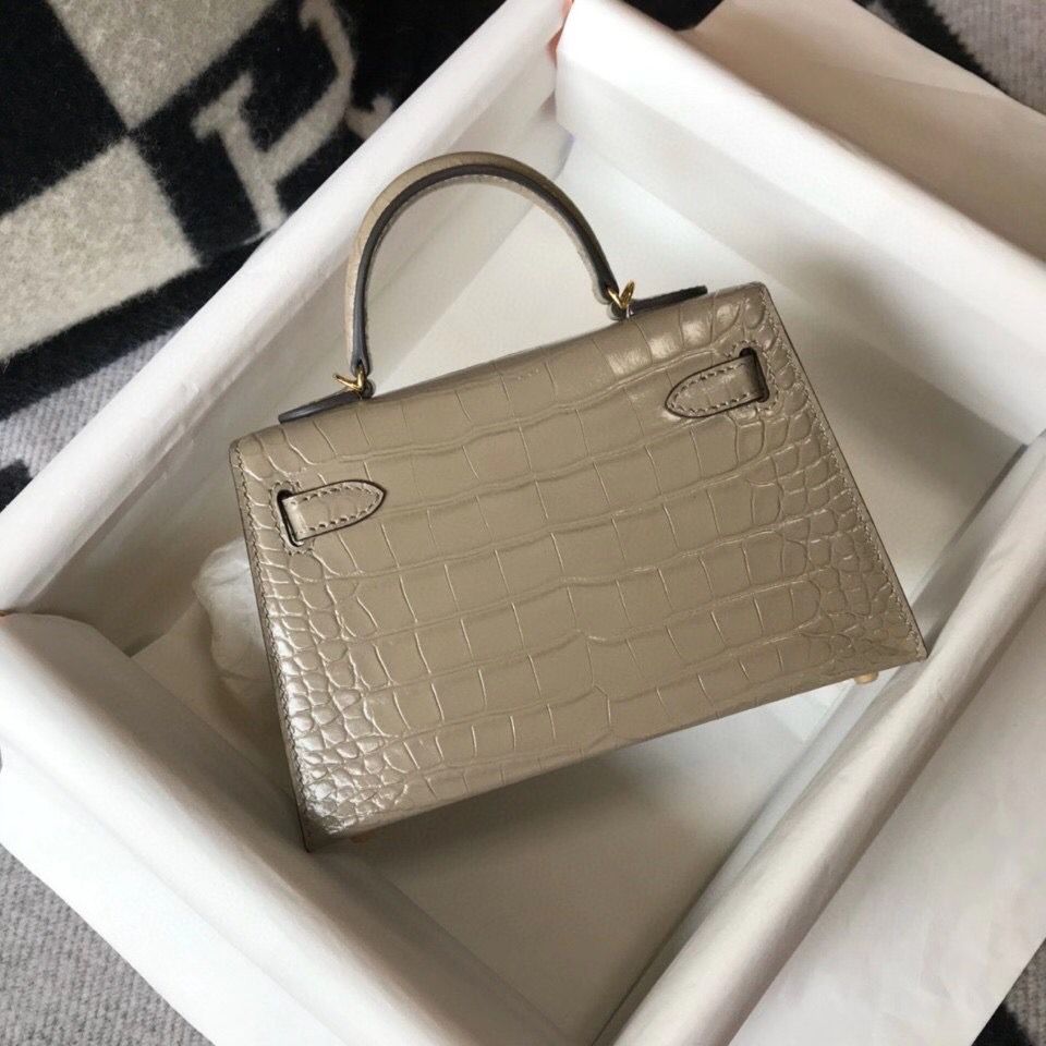 Hermes Kelly Mini II Bag In Taupe Embossed Crocodile Leather - Image 3