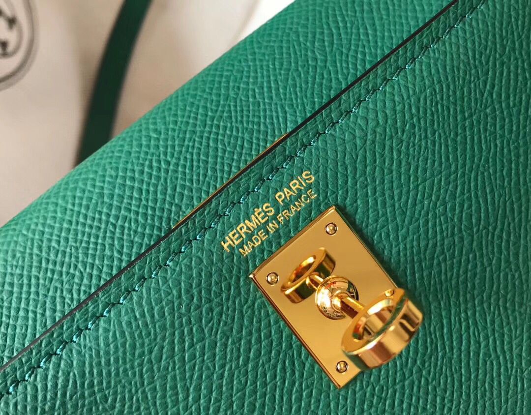Hermes Kelly Mini II Bag In Vert Vertigo Epsom Leather GHW - Image 5