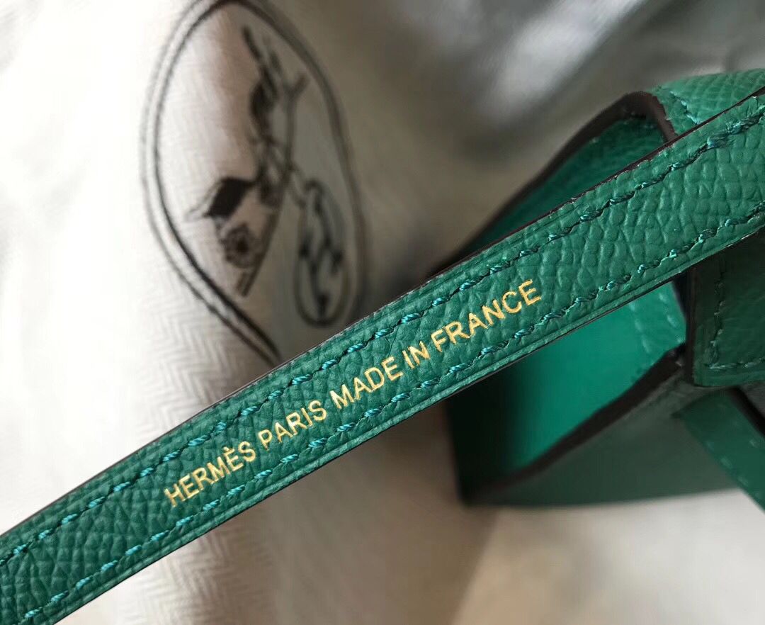 Hermes Kelly Mini II Bag In Vert Vertigo Epsom Leather GHW - Image 8