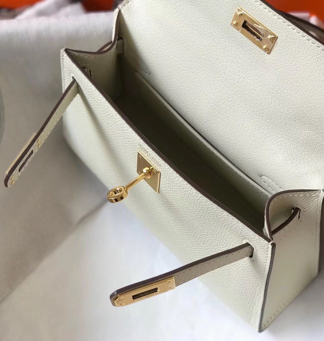 Hermes Kelly Mini II Bag In White Epsom Leather GHW - Image 8
