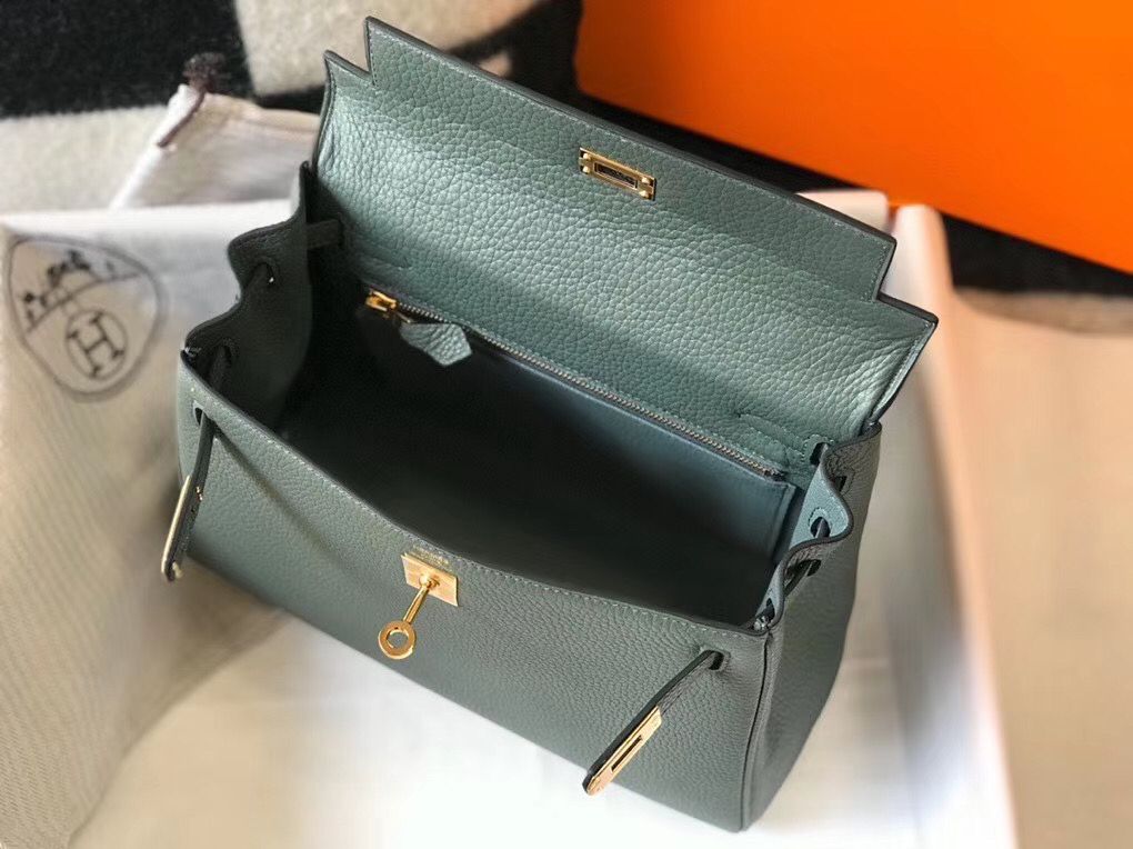 Hermes Kelly 25cm Retourne Bag In Vert Amande Clemence Leather - Image 9