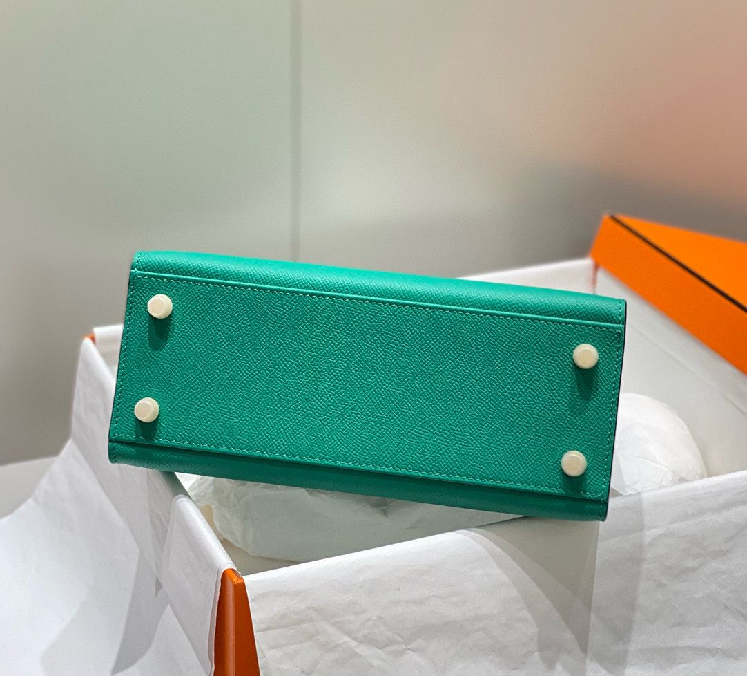 Hermes Kelly 25cm Sellier Bag In Vert Jade Epsom Leather - Image 5