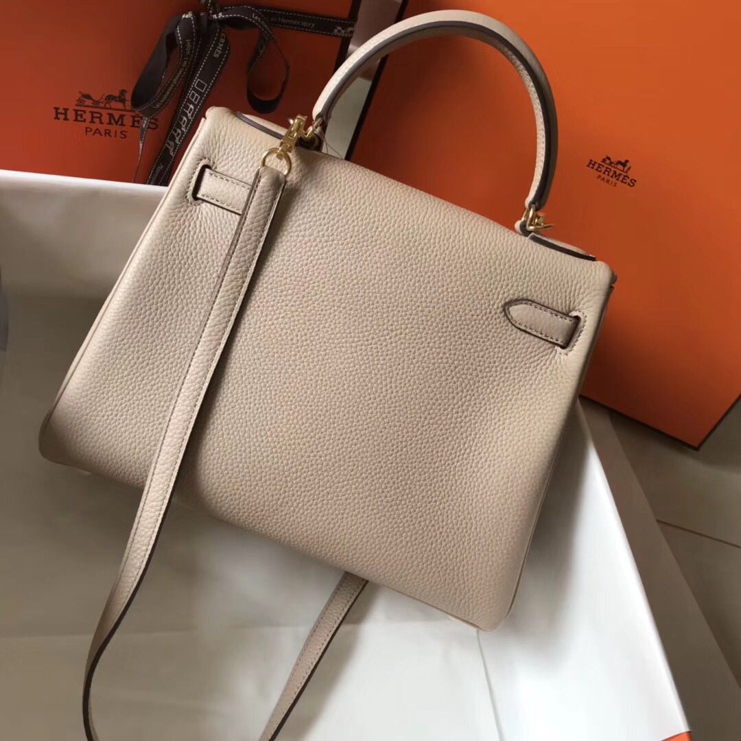 Hermes Kelly 28cm Bag In Argile Clemence Leather GHW - Image 3