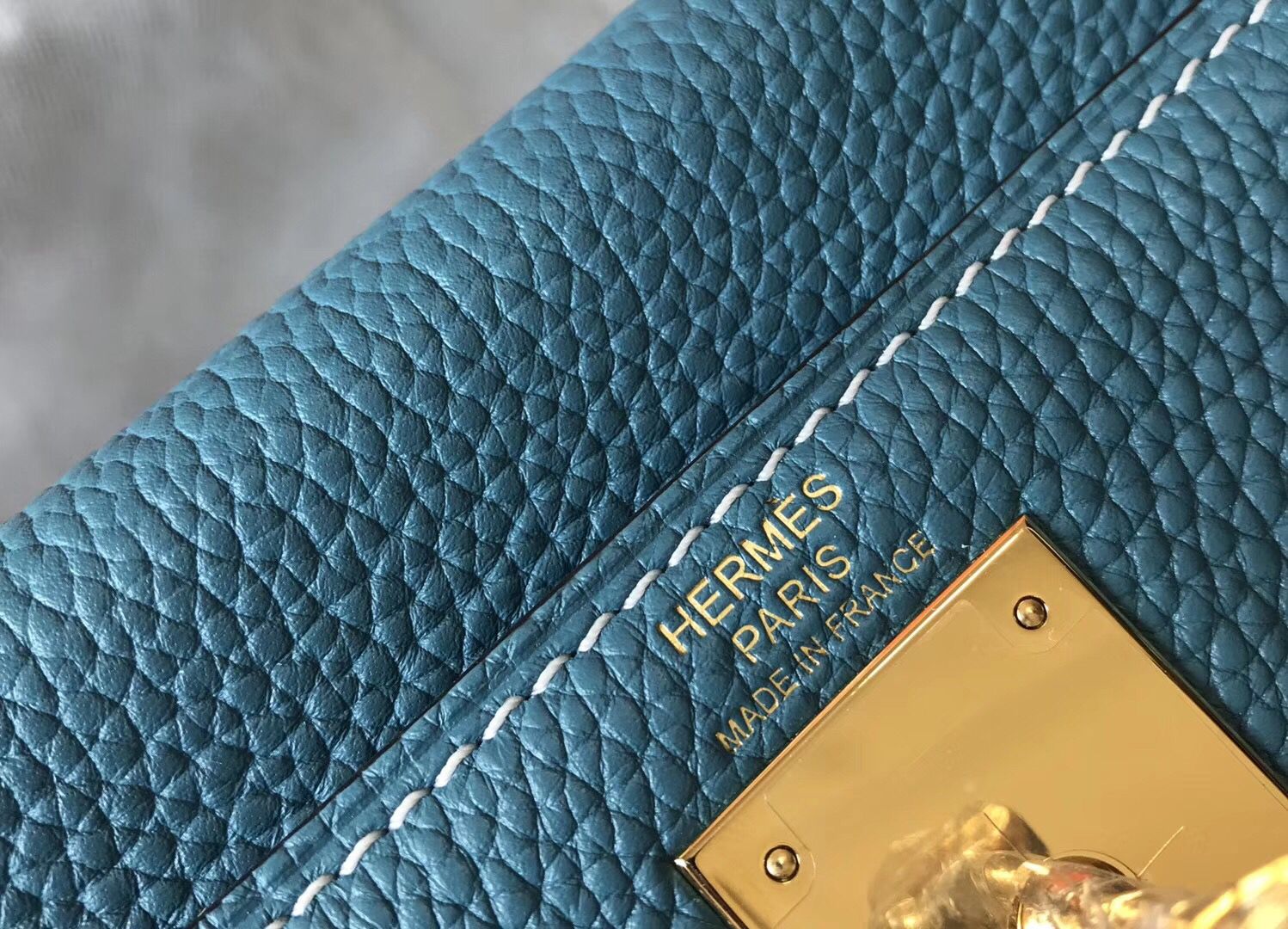 Hermes Kelly 28cm Bag In Blue Jean Clemence Leather GHW - Image 6