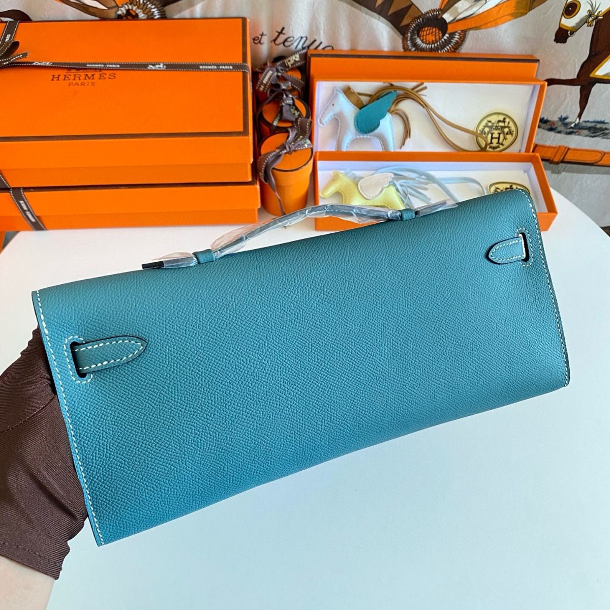 Hermes Kelly Cut Handmade Bag in Blue Jean Epsom Calfskin - Image 3