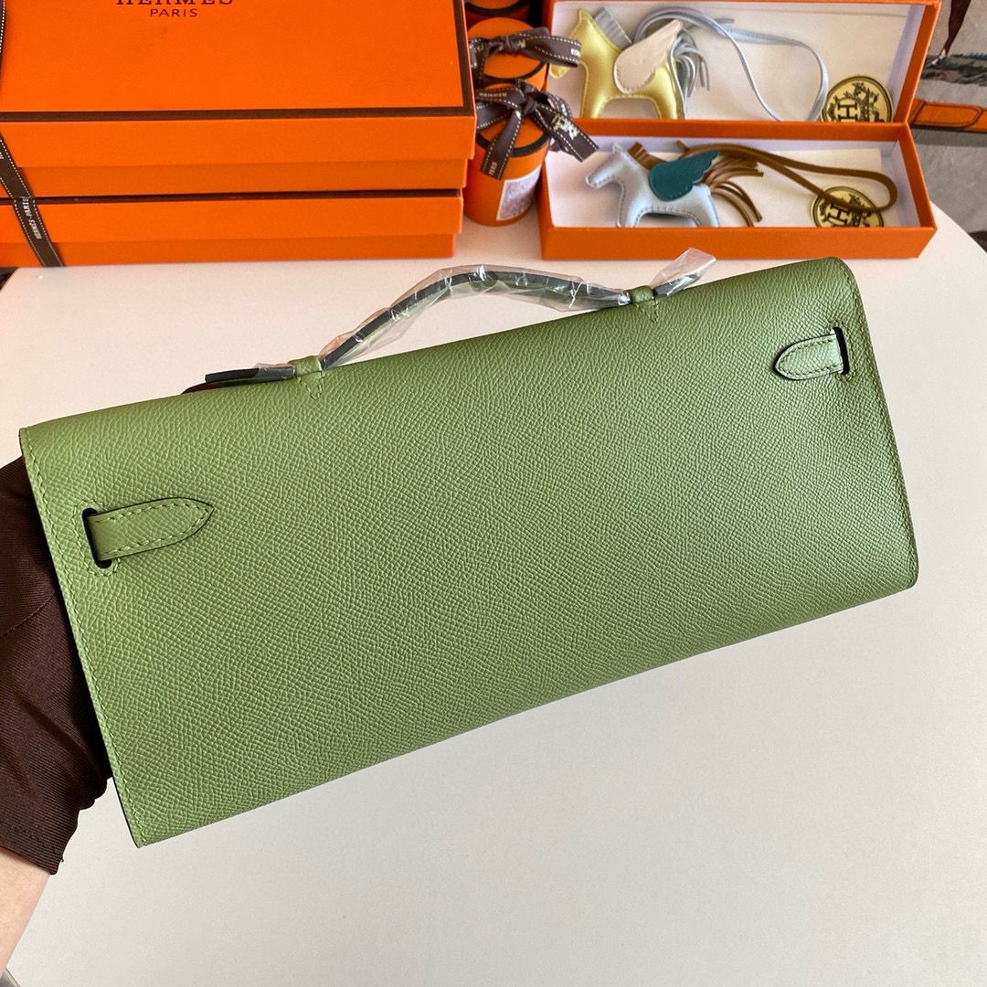 Hermes Kelly Cut Handmade Bag in Vert Criquet Epsom Calfskin - Image 3