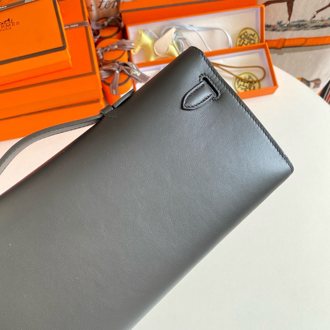 Hermes Kelly Cut Handmade Bag in Black Swift Leather - Image 4