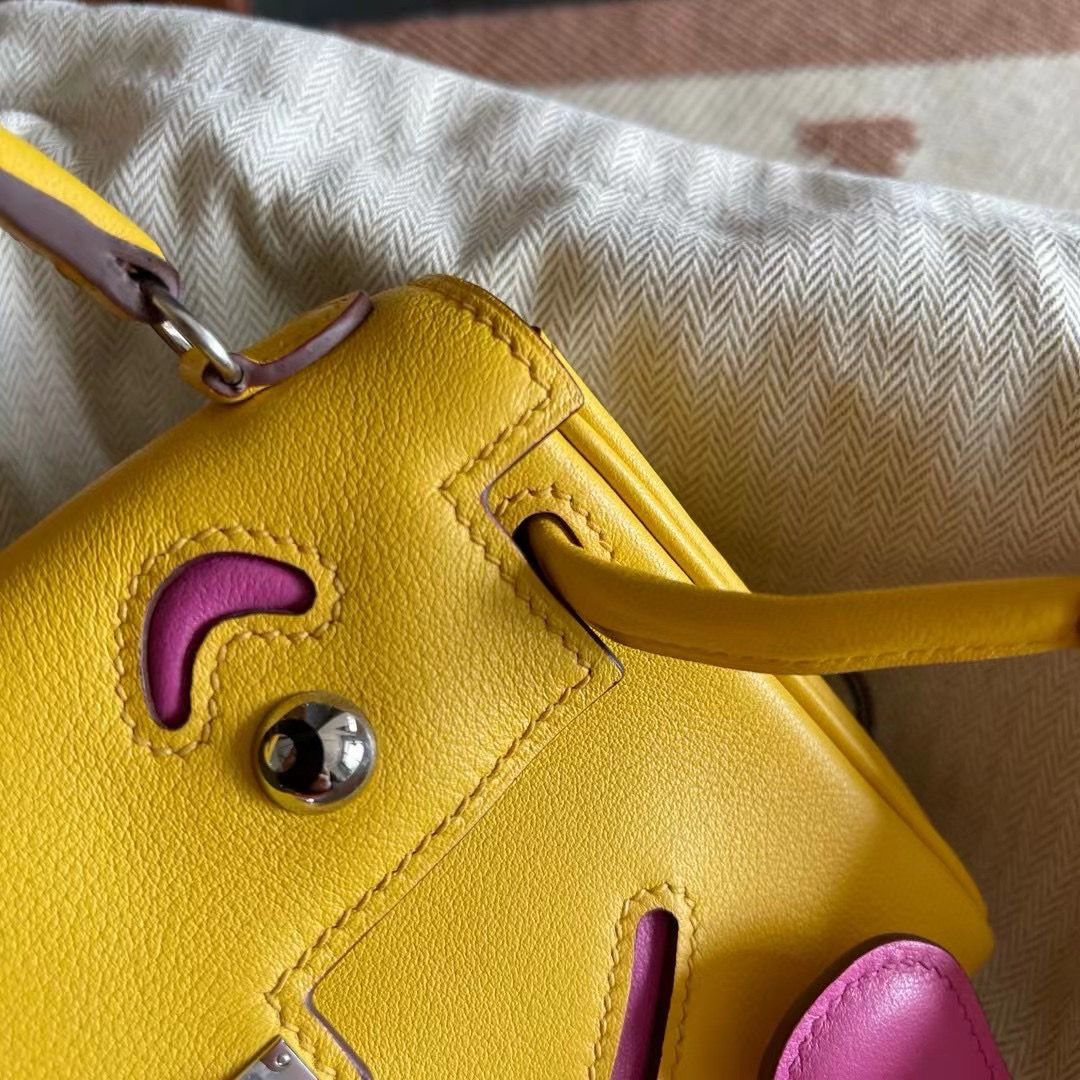 Hermes Kelly Doll Quelle Idole Bag in Jaune Ambre Swift Calfskin - Image 7