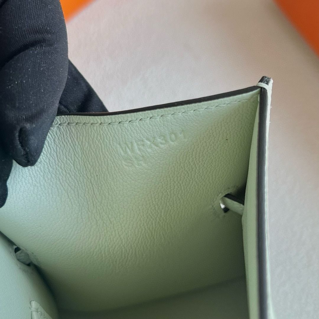 Hermes Kelly En Desordre 20 Handmade Bag in Vert Fizz Epsom Calfskin - Image 10