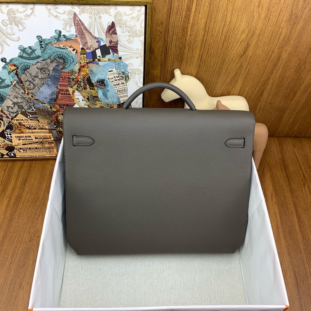 Hermes Kelly Depeches 36 Briefcase in Etain Clemence Leather - Image 3