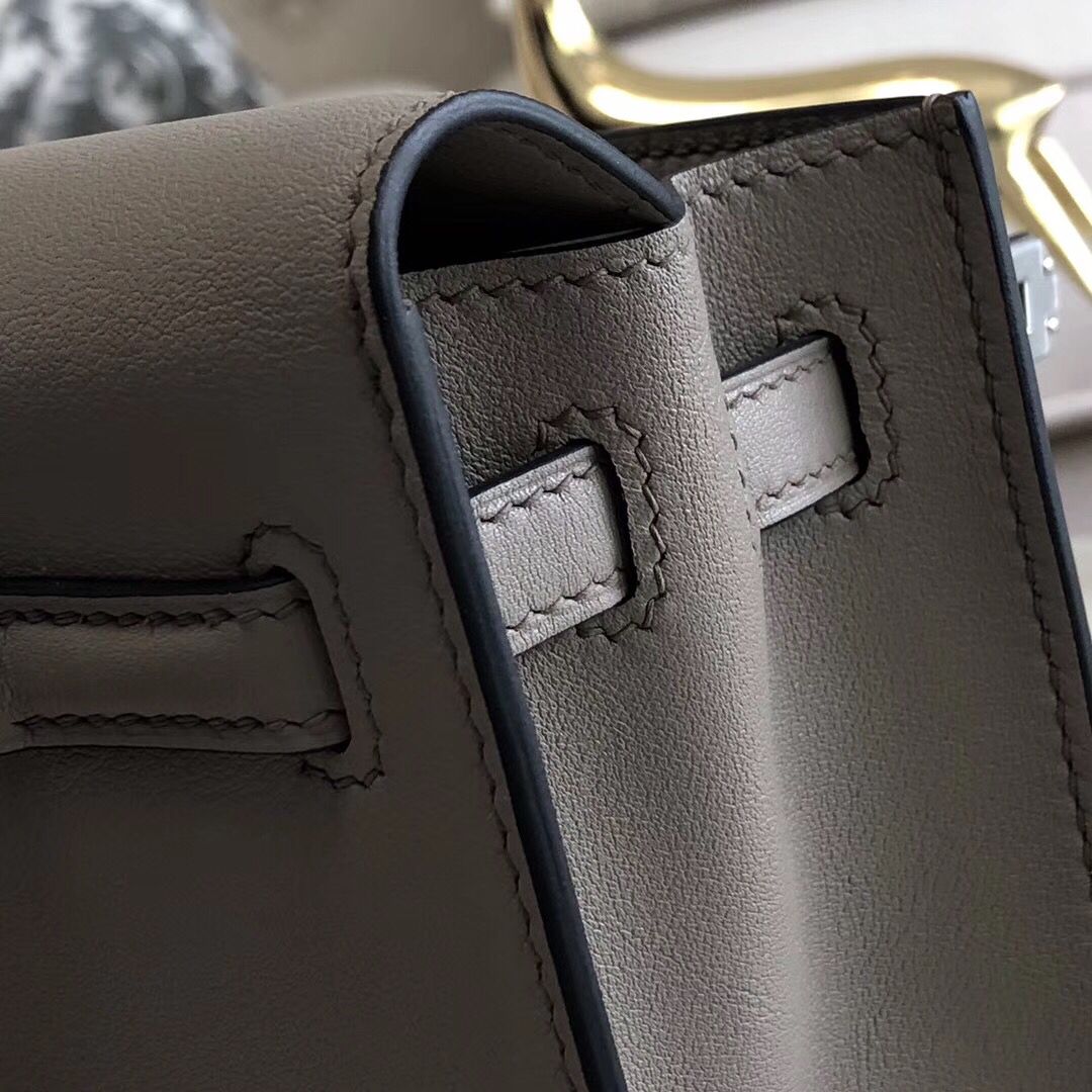 Hermes Kelly Danse Handmade Bag In Grey Swift Leather - Image 7