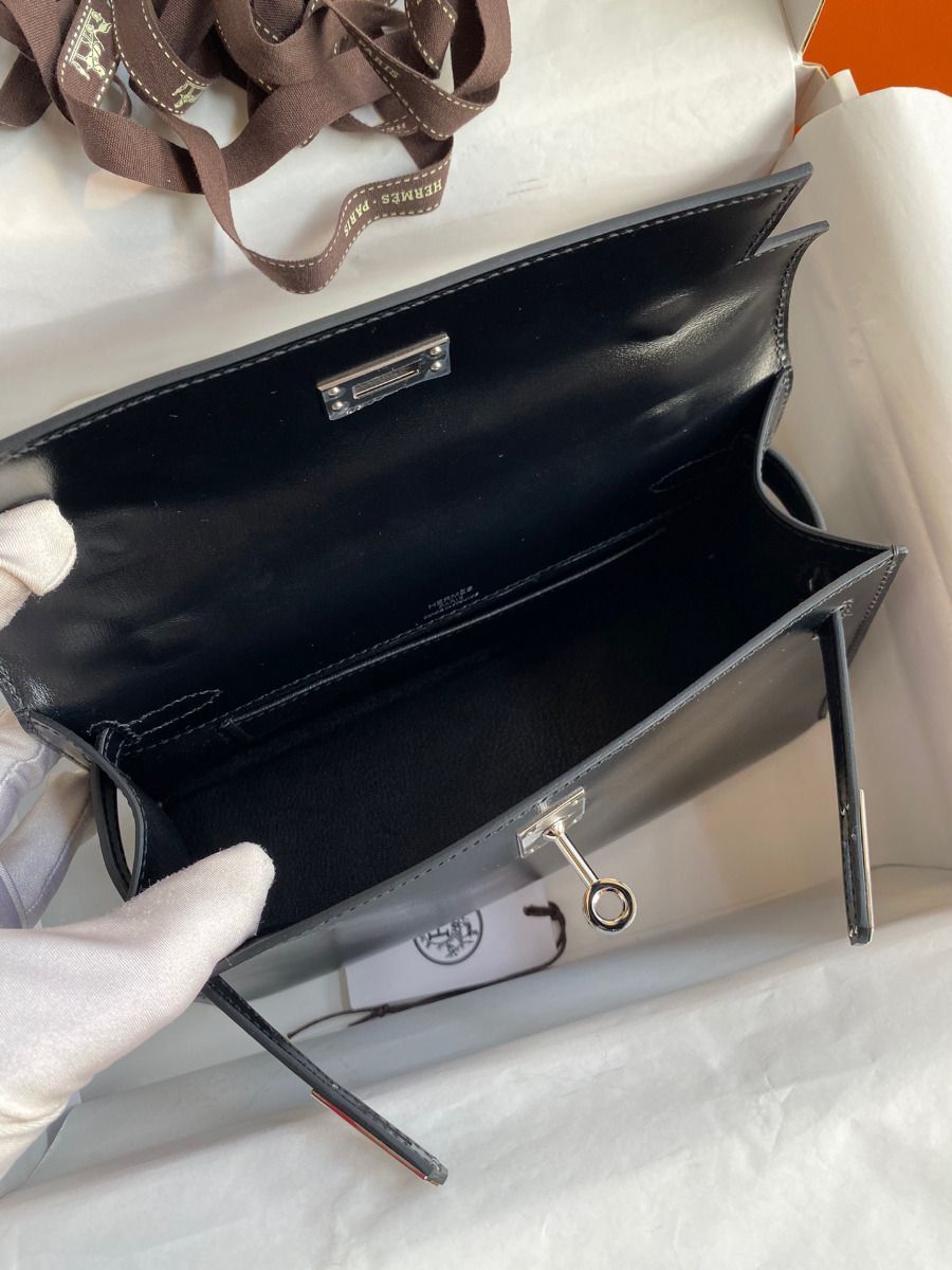 Hermes Kelly Pochette Handmade Bag In Black Box Calfskin - Image 9