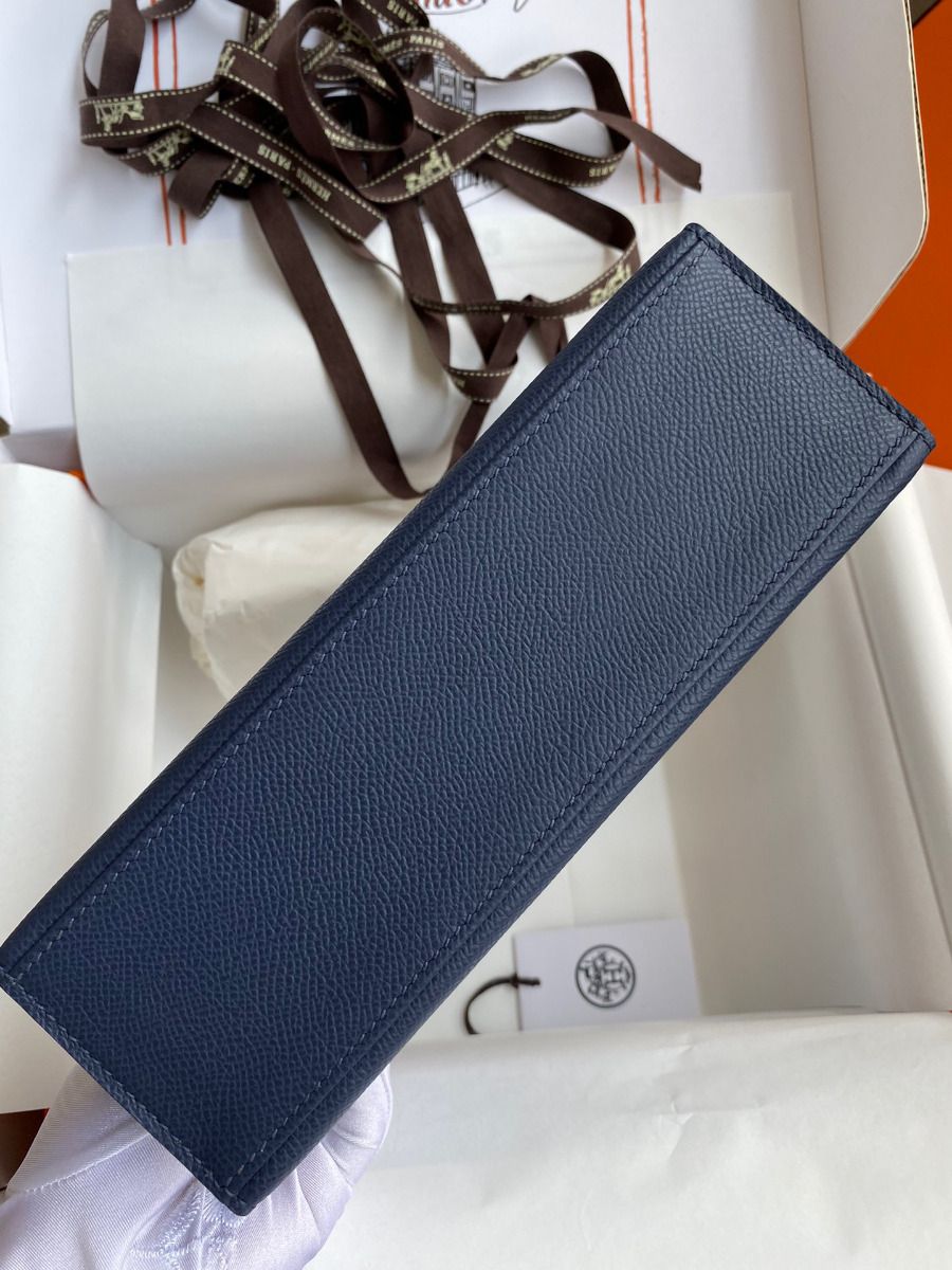 Hermes Kelly Pochette Handmade Bag In Blue Saphir Epsom Calfskin - Image 4