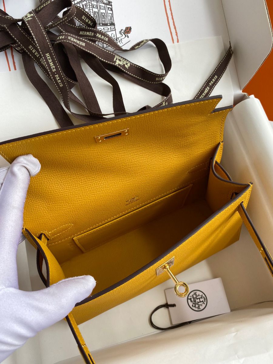 Hermes Kelly Pochette Handmade Bag In Jaune Ambre Epsom Calfskin - Image 8