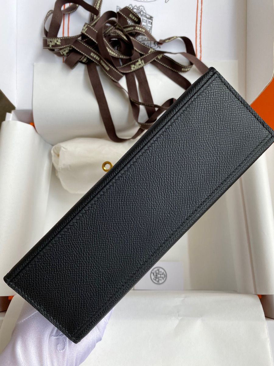 Hermes Kelly Pochette Handmade Bag In Black Epsom Calfskin - Image 4