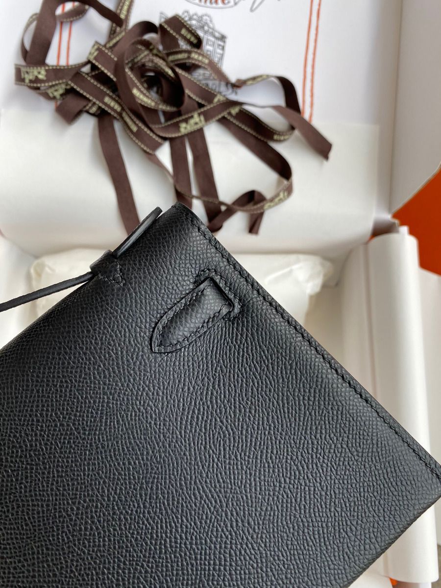 Hermes Kelly Pochette Handmade Bag In Black Epsom Calfskin - Image 6