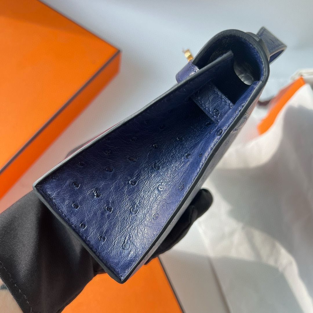 Hermes Kelly Pochette Handmade Bag in Blue de Malte Ostrich Leather - Image 5