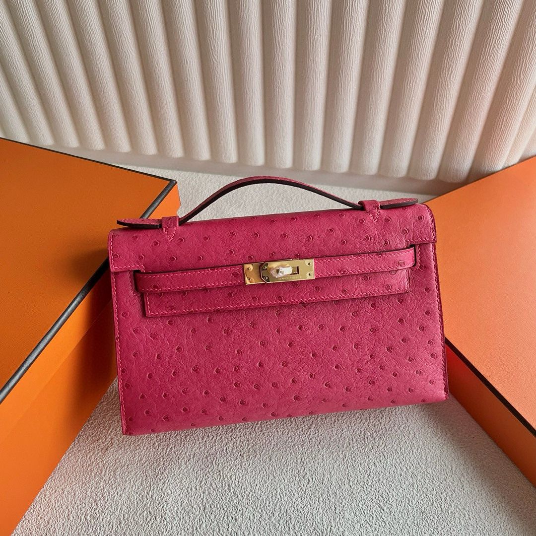 Hermes Kelly Pochette Handmade Bag in Rose Tyrien Ostrich Leather - Image 3