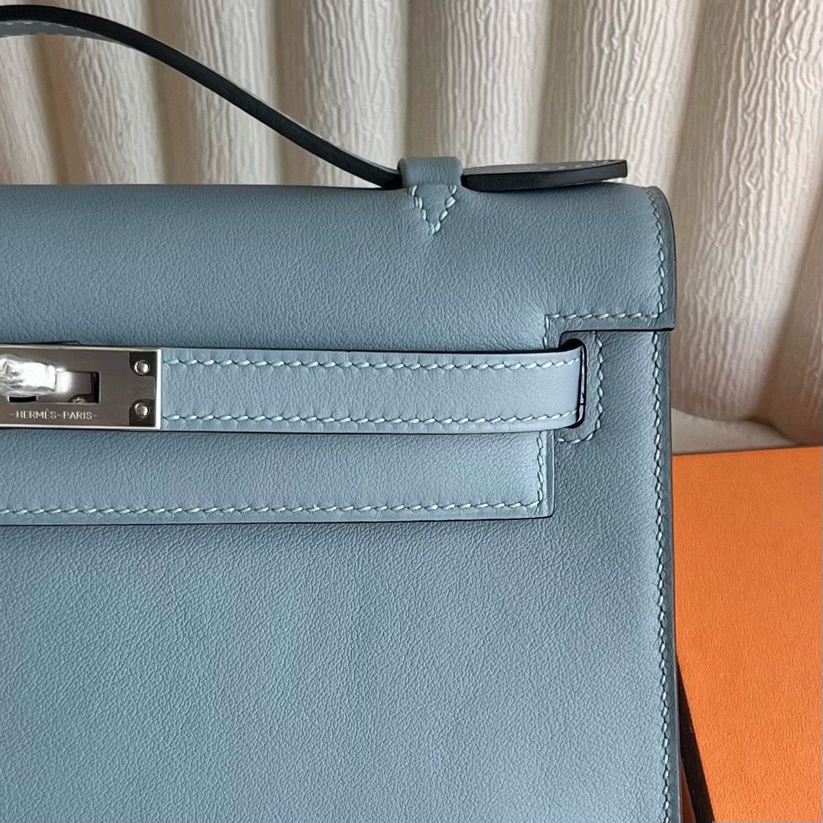 Hermes Kelly Pochette Handmade Bag in Blue Lin Swift Calfskin - Image 4
