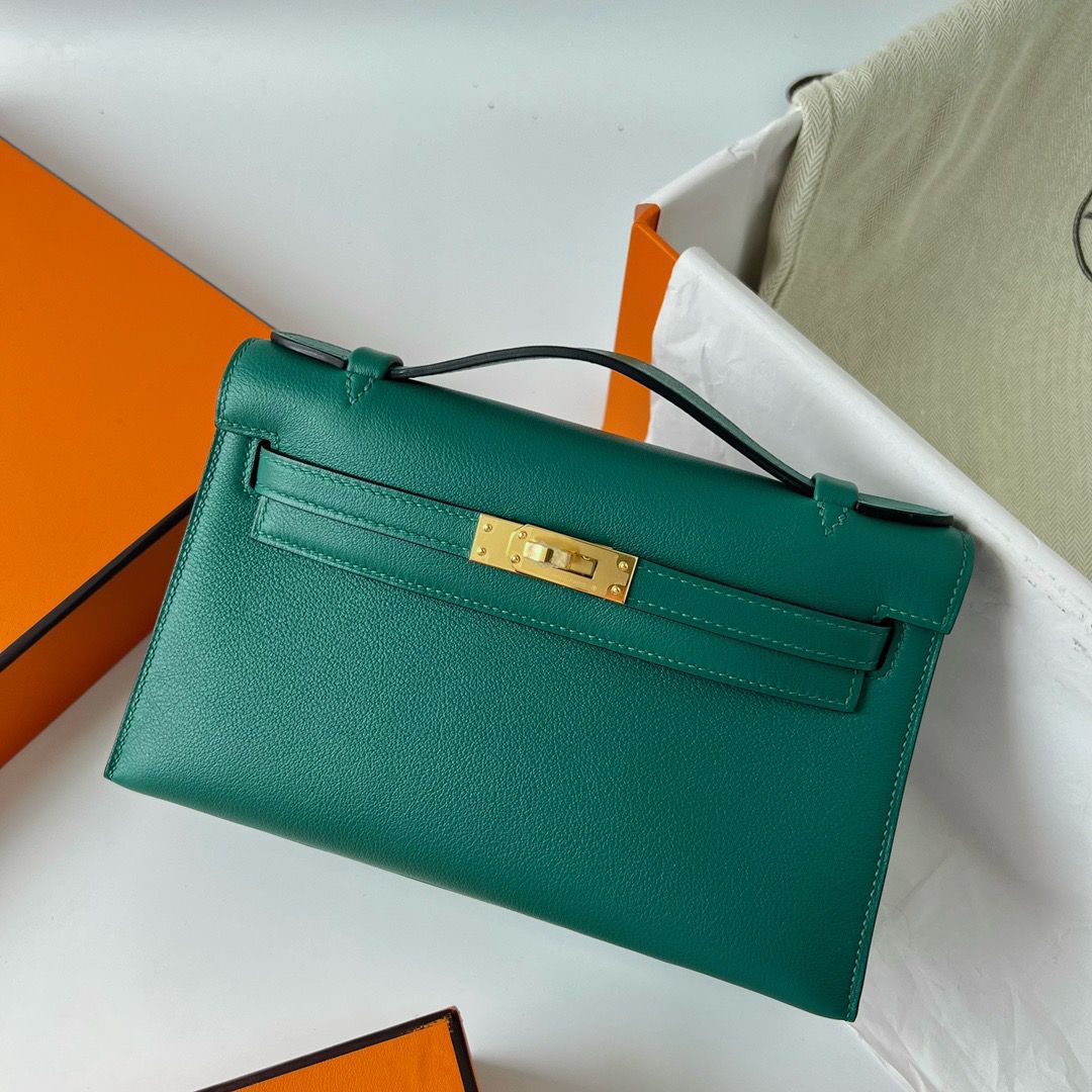 Hermes Kelly Pochette Handmade Bag In Malachite Swift Calfskin - Image 3