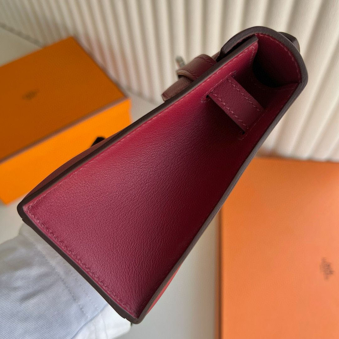 Hermes Kelly Pochette Handmade Bag in Rouge Grenat Swift Calfskin - Image 7
