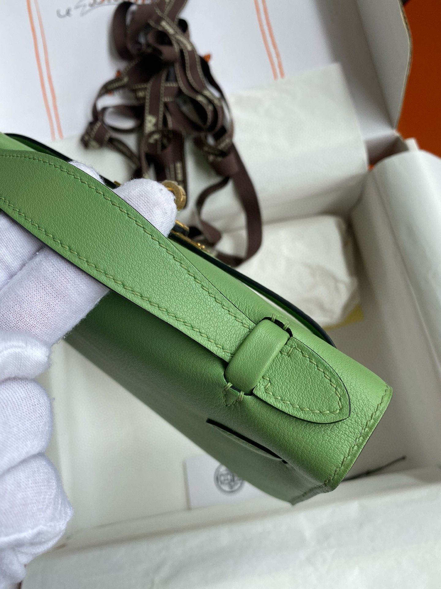 Hermes Kelly Pochette Handmade Bag in Vert Criquet Swift Calfskin - Image 7