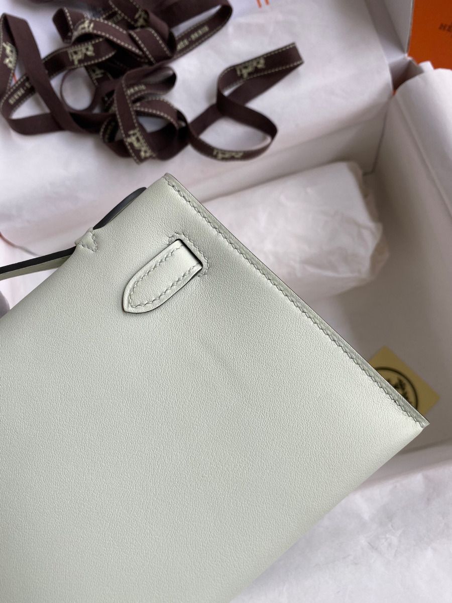 Hermes Kelly Pochette Handmade Bag In Vert Fizz Swift Calfskin - Image 5