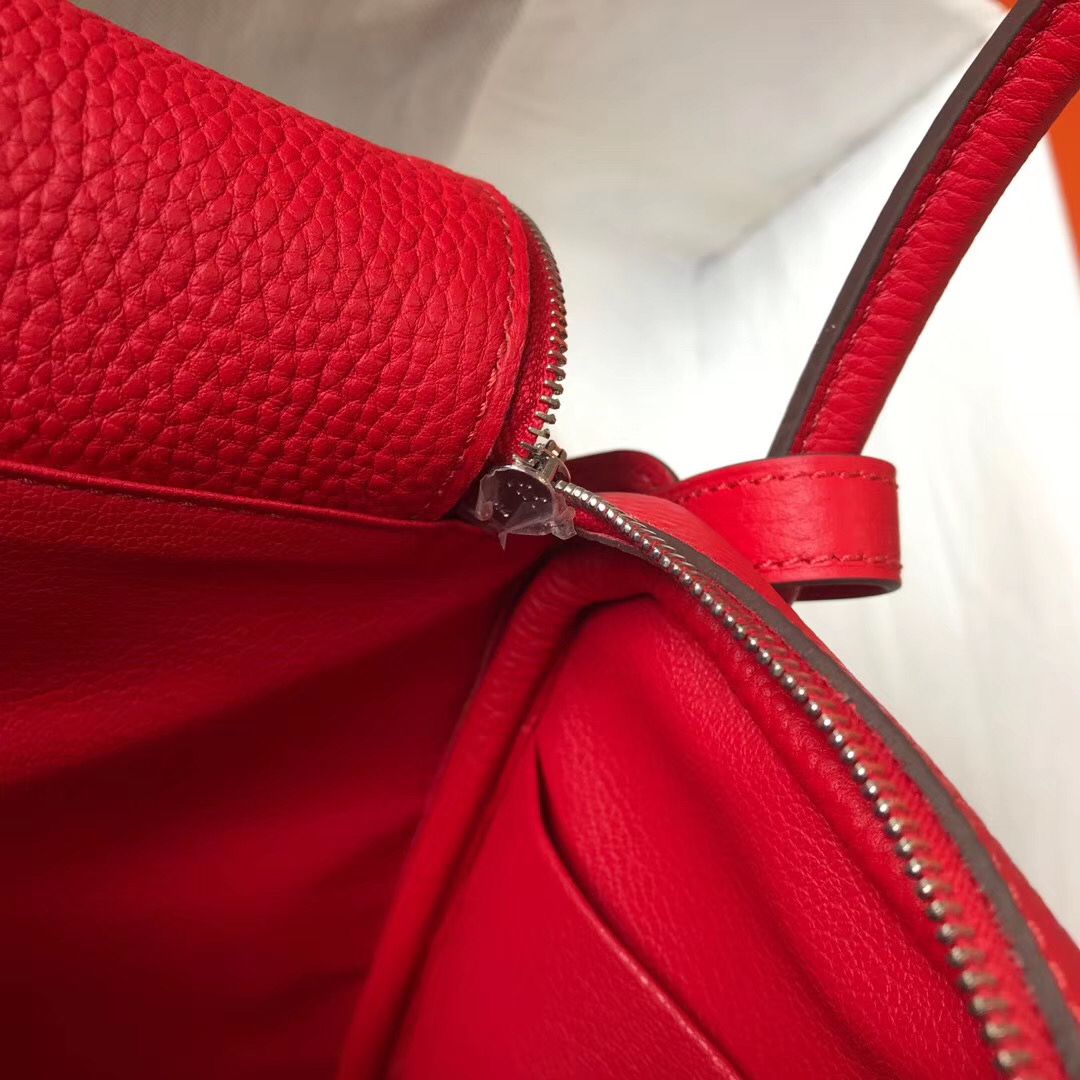 Hermes Lindy 26cm Bag In Red Clemence Leather PHW - Image 9