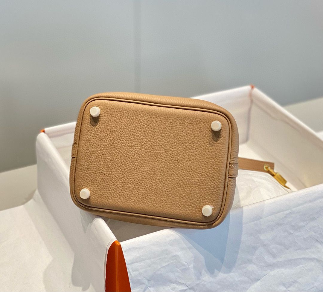 Hermes Picotin Lock 18 Bag In Chai Clemence Leather - Image 6