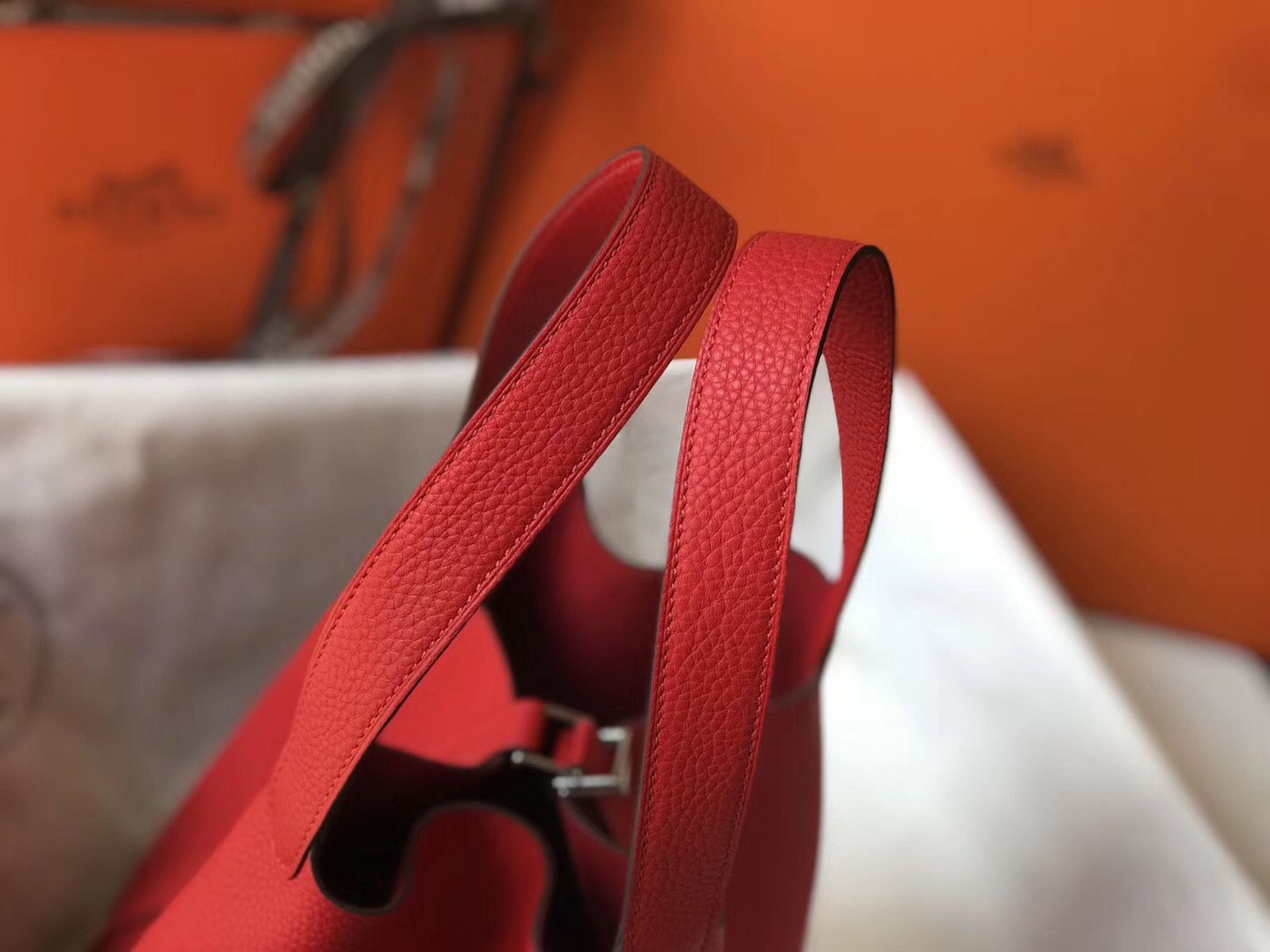 Hermes Picotin Lock 18 Bag In Red Clemence Leather - Image 6