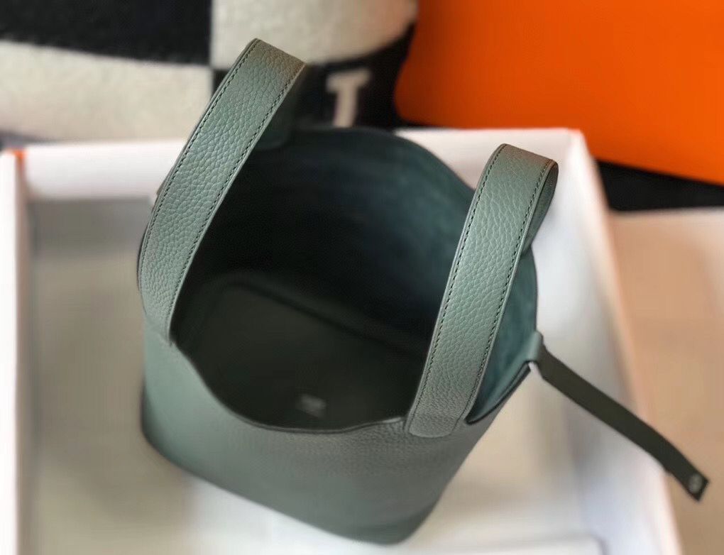 Hermes Picotin Lock 18 Bag In Vert Amande Clemence Leather - Image 9