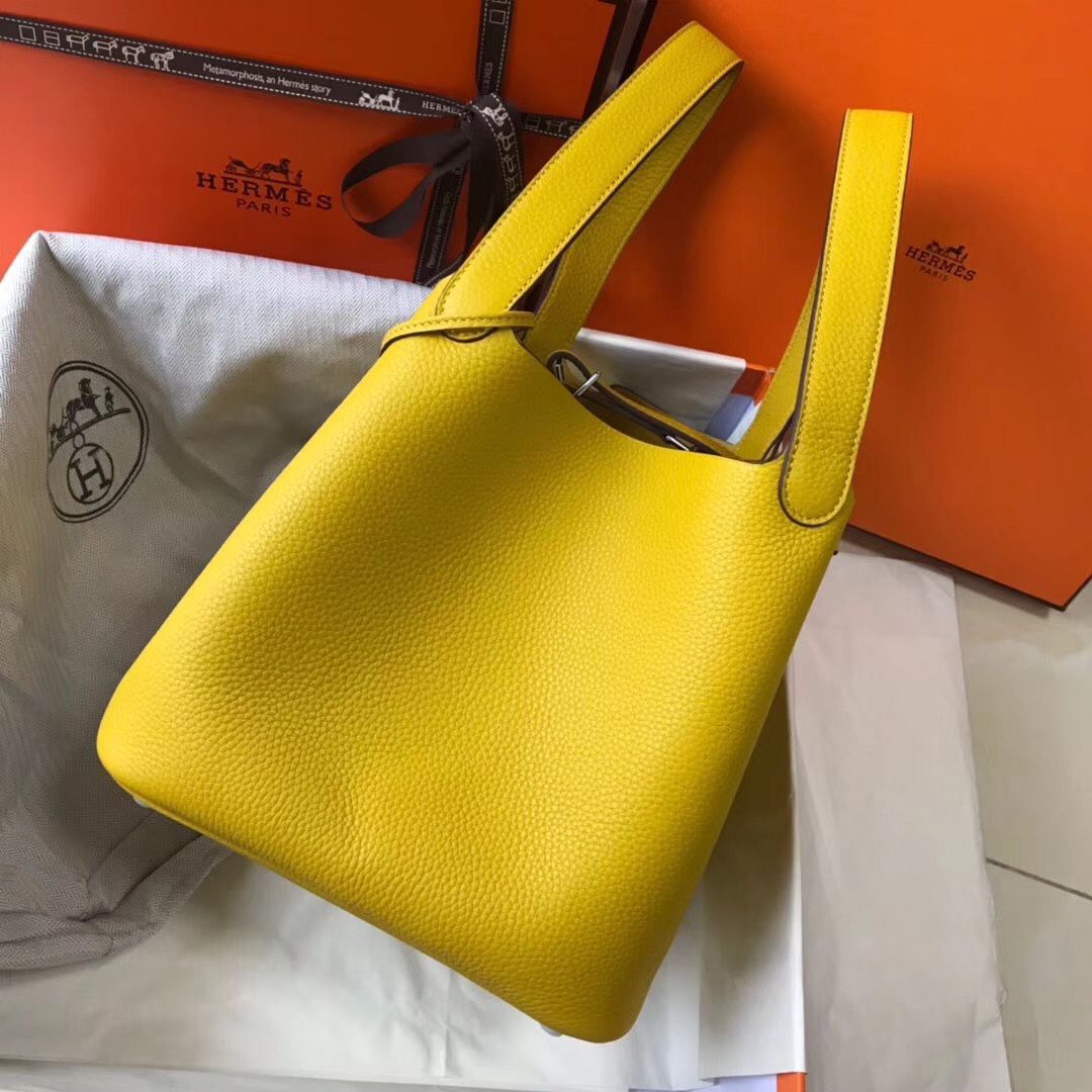 Hermes Picotin Lock 18 Bag In Yellow Clemence Leather - Image 4