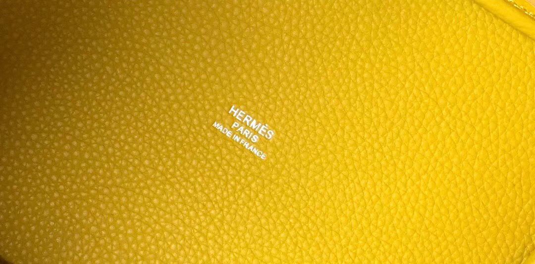 Hermes Picotin Lock 18 Bag In Yellow Clemence Leather - Image 9