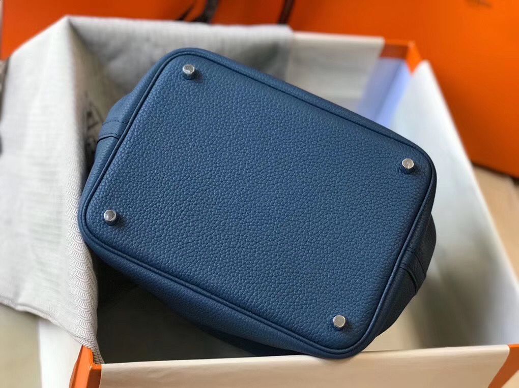 Hermes Picotin Lock 22 Bag In Blue Agate Clemence Leather - Image 4